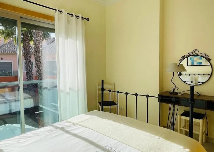 Santa Maria C By Check-in Portugal 펜션