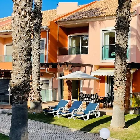 Santa Maria C - Shared Pool - 8 Guests - 펜션