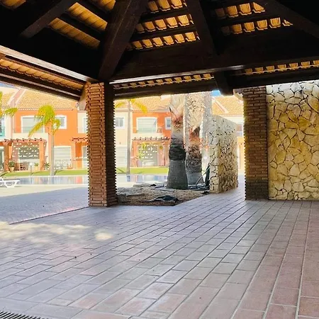 Santa Maria C - Shared Pool - 8 Guests - 펜션